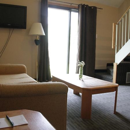 Garden Court Motel Manning Екстер'єр фото