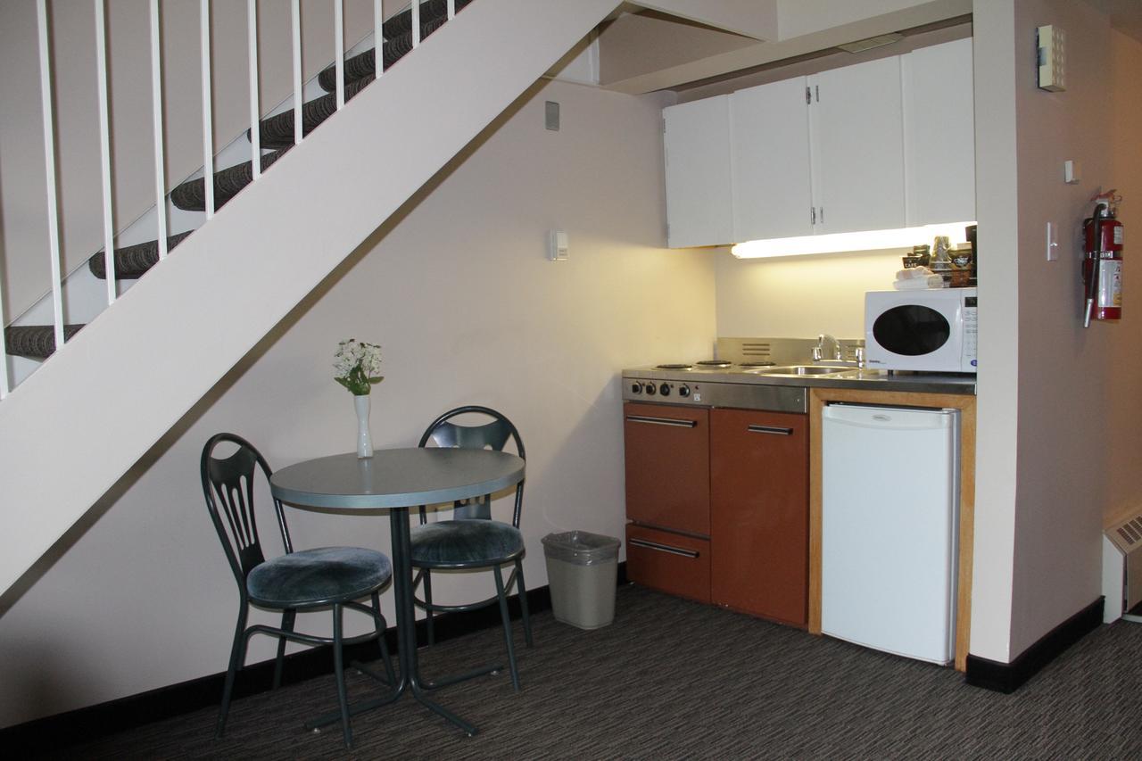 Garden Court Motel Manning Екстер'єр фото