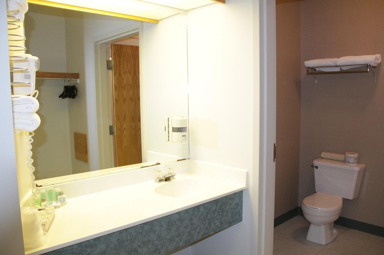 Garden Court Motel Manning Екстер'єр фото