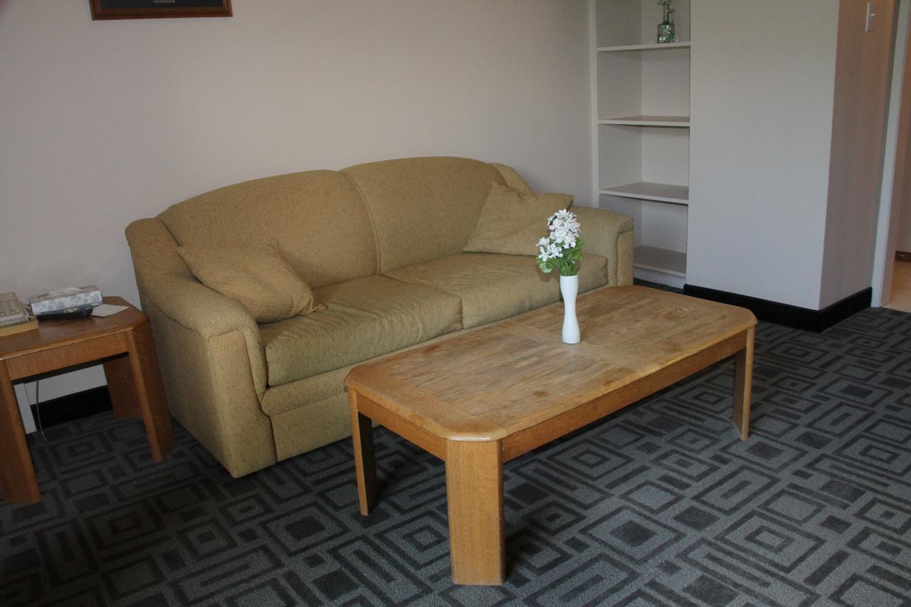 Garden Court Motel Manning Екстер'єр фото