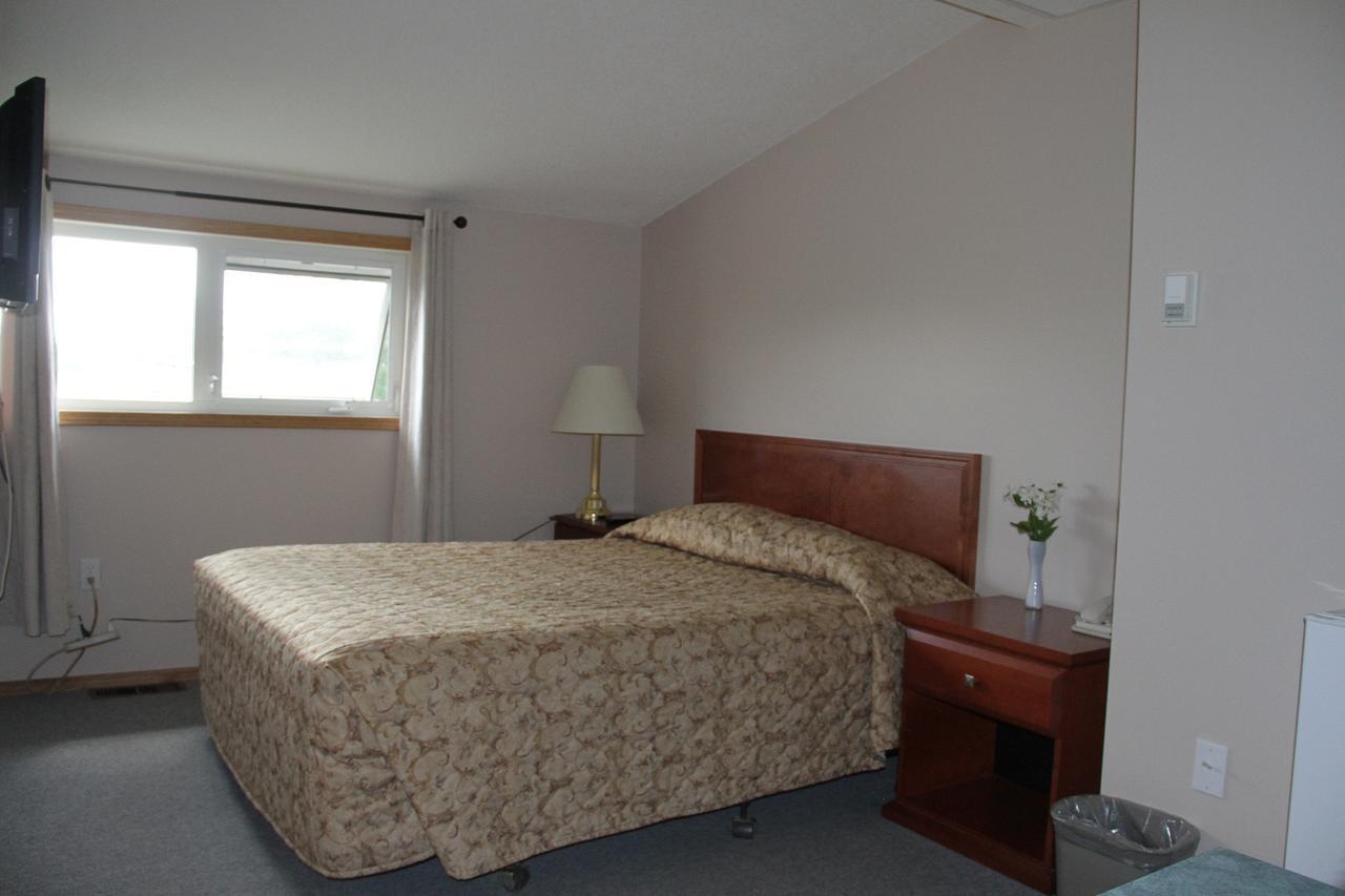 Garden Court Motel Manning Екстер'єр фото