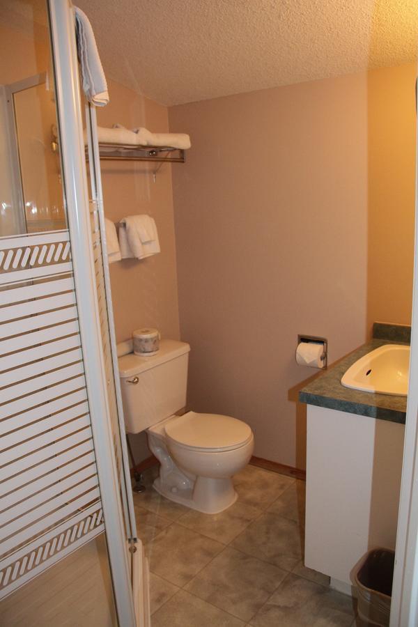 Garden Court Motel Manning Екстер'єр фото