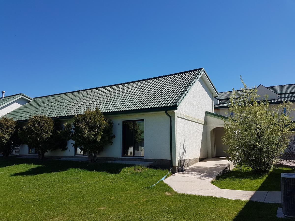 Garden Court Motel Manning Екстер'єр фото