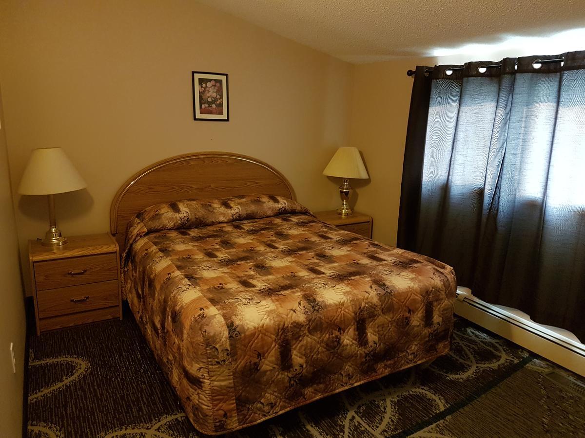 Garden Court Motel Manning Екстер'єр фото