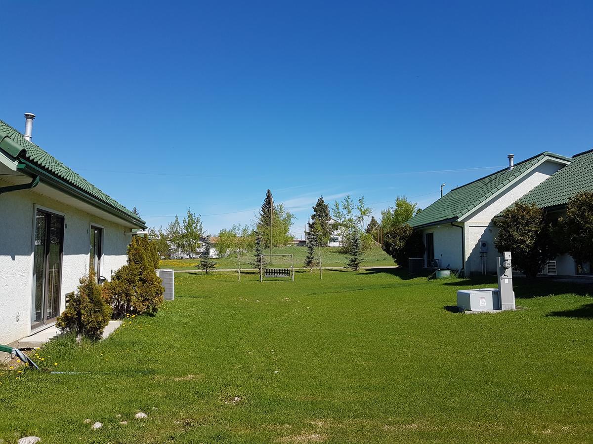 Garden Court Motel Manning Екстер'єр фото