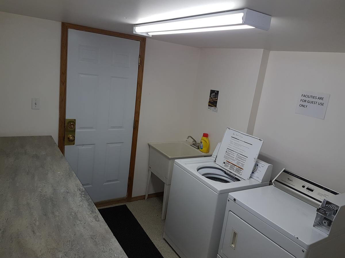 Garden Court Motel Manning Екстер'єр фото