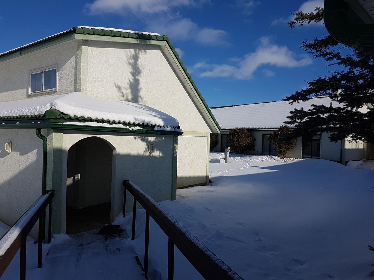 Garden Court Motel Manning Екстер'єр фото